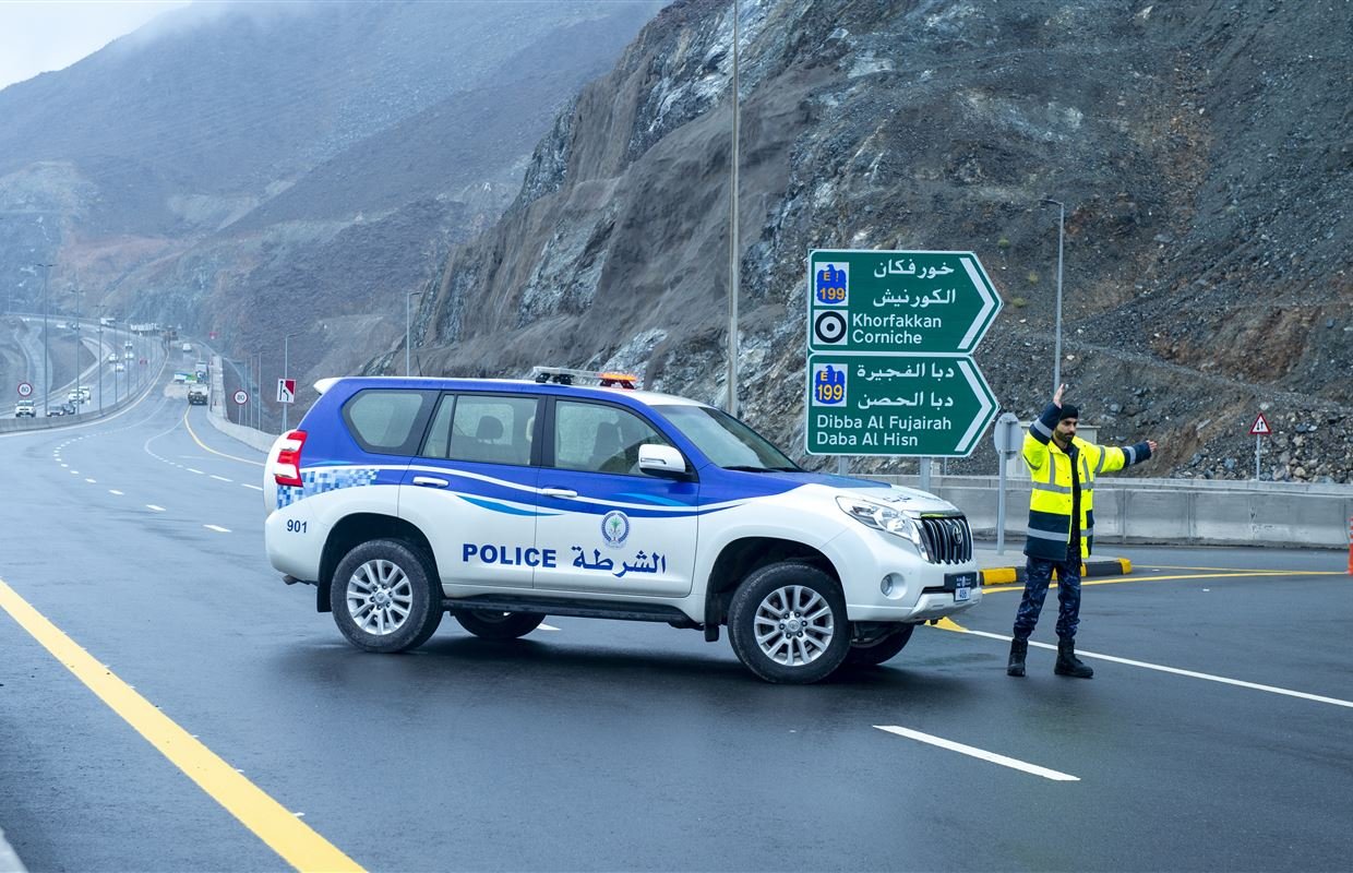 Crash Kills 1, Injures 4: Fujairah Police Remind Drivers of Fine for Unsafe Road Entry